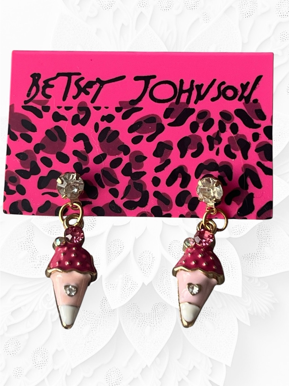 🌸 3/$30 🌸 Betsey Johnson Style - Ice Cream Cone Earrings